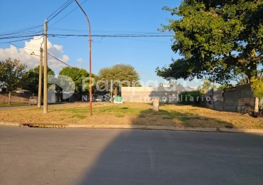 Oportunidad de Lote en esquina.